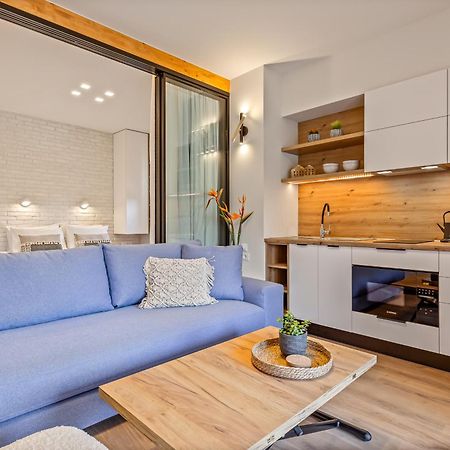 Lola Apartments Liapades Exteriör bild