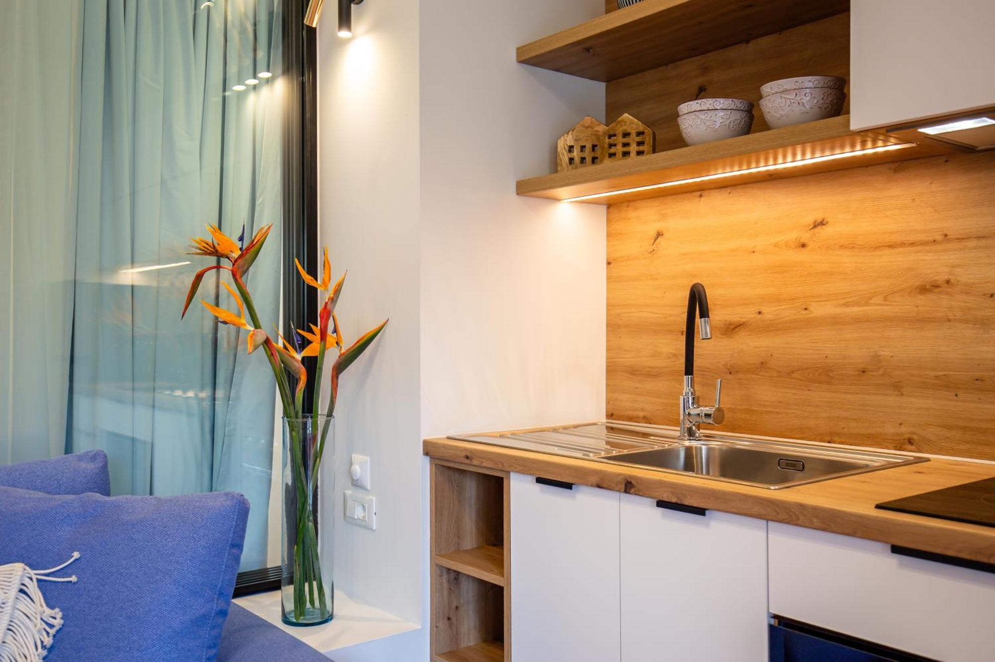 Lola Apartments Liapades Exteriör bild